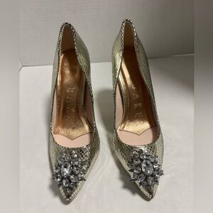 Ted Baker Metallic Silver Jeweled Pointed Pumps. Size 36.5. Never worn
